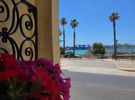Arzella Beachfront Guesthouse