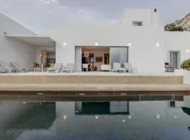 Villa Paschalia,Sea View, Pool, Gym, Sleeps 10