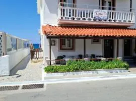Lefteris Rooms