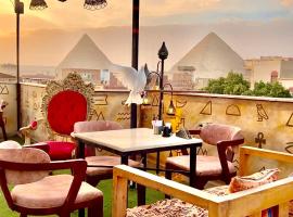 Farsha Pyramids Inn, hotel v Káhire