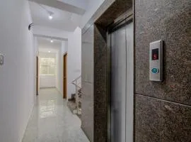 Super Hotel O Varcity Comforts Near St. John Medical College