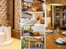 Casa Capa de Revista na Rua do Mucugê - Café da manhã opcional - Elegância e Exclusividade