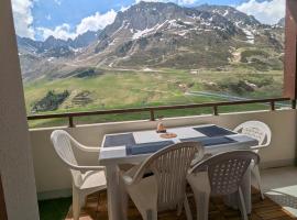 Un cocon en plein cœur de la Mongie, hotell i La Mongie