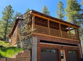 Cozy Forest Cabin with Hot Tub in Central Flagstaff