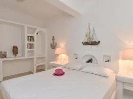 Yria Holiday Home Paros