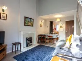 Spacious House in Sheffield - Great Location!