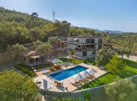 Isolated, Luxurious Stay, Olivinn Yalı Mansion