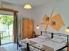 Villa Eleni (Studio 1) Fully equiped, near the sea