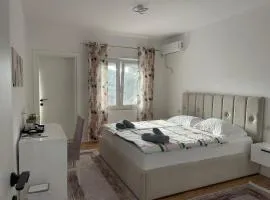 Stylish Room by Canyons & City
