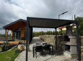 Royal Hill-Queen Chalet -Bran, Mountain View and Hot Tub