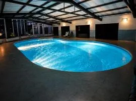 Family Apartment Staňkov, Pool, Sauna & Playground