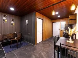 Apartamentos Javi, Tela Atlántida