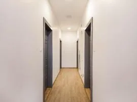 Townhouse Pipliyahana Square