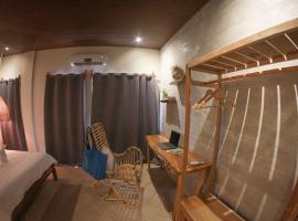 Happiness Hostel Siargao, hotel a General Luna
