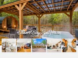 New! Walk to Water, Shops Hot Tub, Sauna & Games