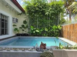 Soak Screen Urban Hideaway