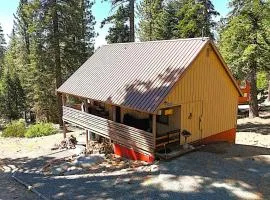 Beautiful Sierra Mountain Cabin