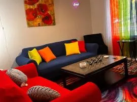 New Modern 2BR Townhome Near Duke with Unique Glow Room