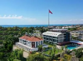 Side Square Hotel Adults Only