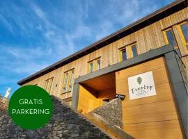 Treetop Spa Hangout & Hotel