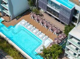 Radisson Blu Resort, Phuket Mai Khao Beach