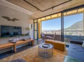 Modern Bo-Kaap Gem with City Mountain Views