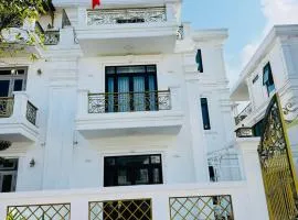 Lani Villa in the center of the city, quiet, new, convenient to go