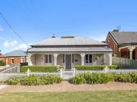 Fitzroy Cottage one bedroom CBD accommodation