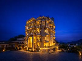 The Classic Crown Udaipur - A Luxury Hotel by Lake Pichola, hotel din Udaipur