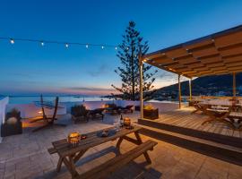 Brazzera Hotel, hotel en Finikas