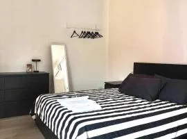 Milano side house apartment