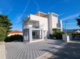 Matoc apartments、ムルテルのホテル