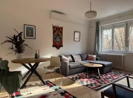 Buda's Crib - Quiet apatment with great access to the highlights, restaurants, shopping