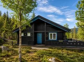 Koslig hytte med ski in og out