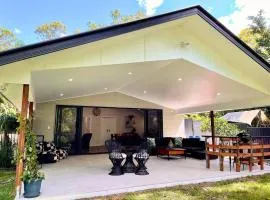 ZoRo's Nest - 2 Bed 2 Ensuite Cottage