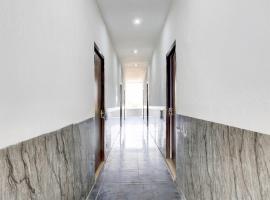 Pīrthala में, होटल Hotel O The Gold Inn Hotel