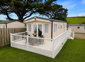 11 Meadow View