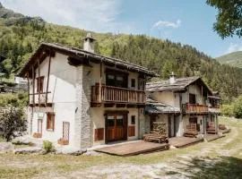 borgo maira village