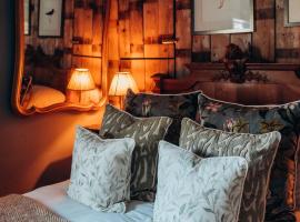 The Roebuck Inn, hotel in Mobberley