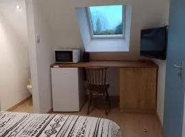 La maison avec cabane dans l'arbre