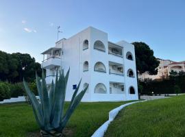 Maistrali Studios Skiathos, hotel a Koukounaries