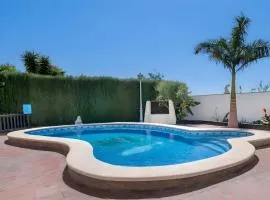 Casa con piscina compartida en Conil de la Frontera