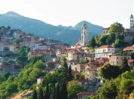 Theonimfi Stone House