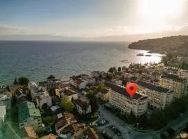 Luxury Lakeside Apartment Cardak