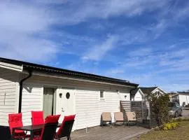 Bright and cozy cottage in Köpingsvik