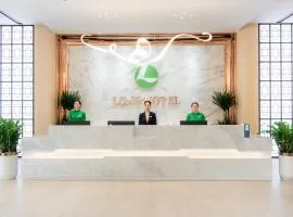 Long Hotel