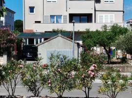 Apartment Hramina, hotel i Murter