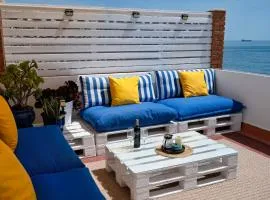 Beachfront Apartment - 2 Terraces - Stunning Sunrises