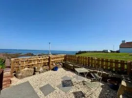 Cliff Haven, Sea View Holiday Home.