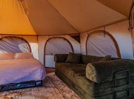 Chaco canyon ruins tent, Hotel in Farmington